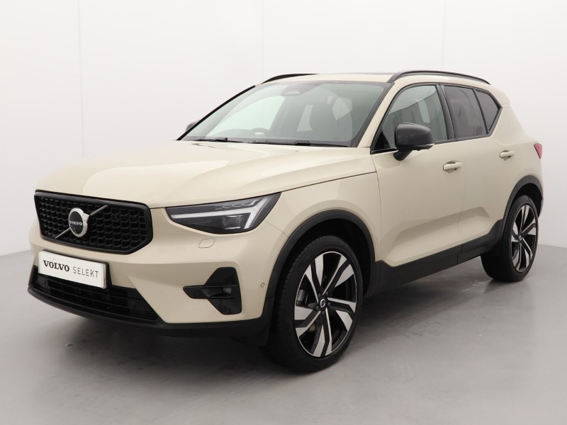 2025 (75) VOLVO XC40 2.0 B3P Ultra Dark 5dr Auto 4953776