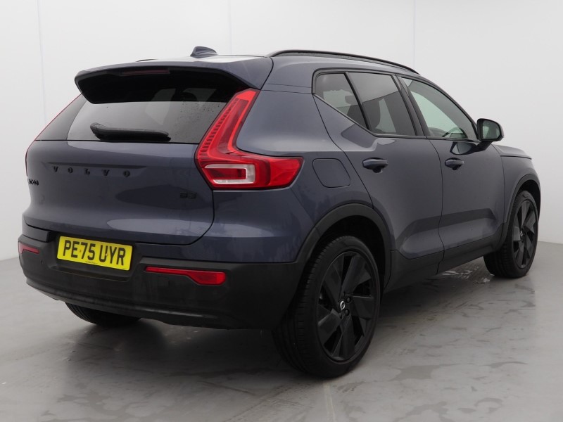2025 (75) VOLVO XC40 2.0 B3P Plus Black Edition 5dr Auto 5282614