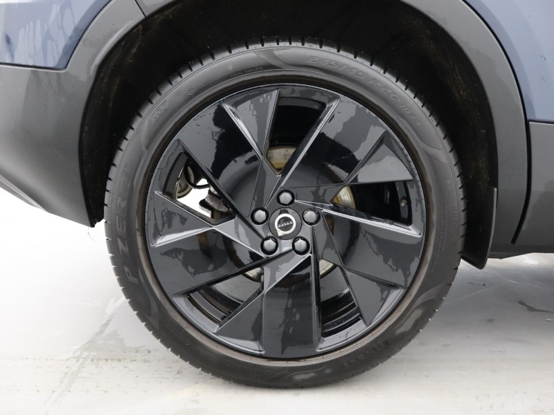 2025 (75) VOLVO XC40 2.0 B3P Plus Black Edition 5dr Auto 5282626