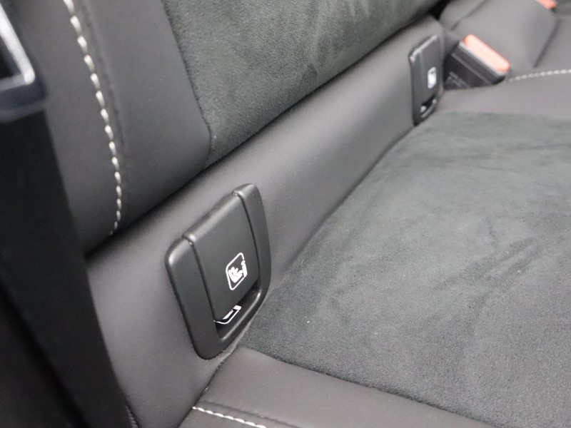 2025 (75) VOLVO XC40 2.0 B3P Plus Black Edition 5dr Auto 5282646