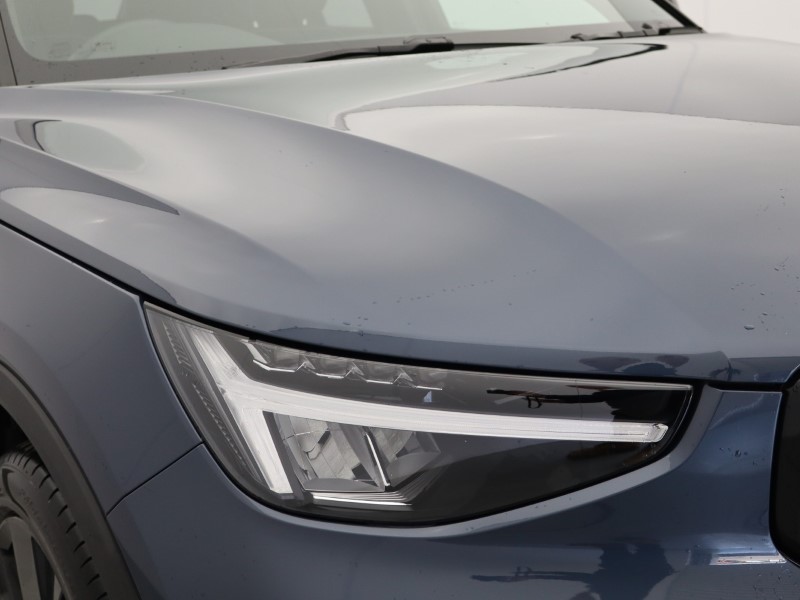 2025 (75) VOLVO XC40 2.0 B3P Plus Black Edition 5dr Auto 5282615