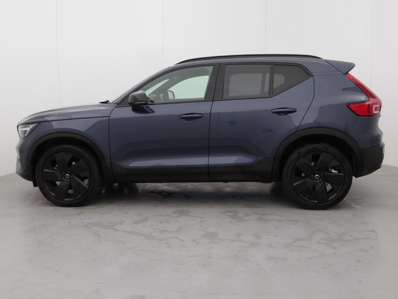 2025 (75) VOLVO XC40 2.0 B3P Plus Black Edition 5dr Auto 5282611