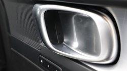 2025 (75) VOLVO XC40 2.0 B3P Plus Black Edition 5dr Auto 5279121