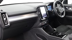 2025 (75) VOLVO XC40 2.0 B3P Plus Black Edition 5dr Auto 5279130