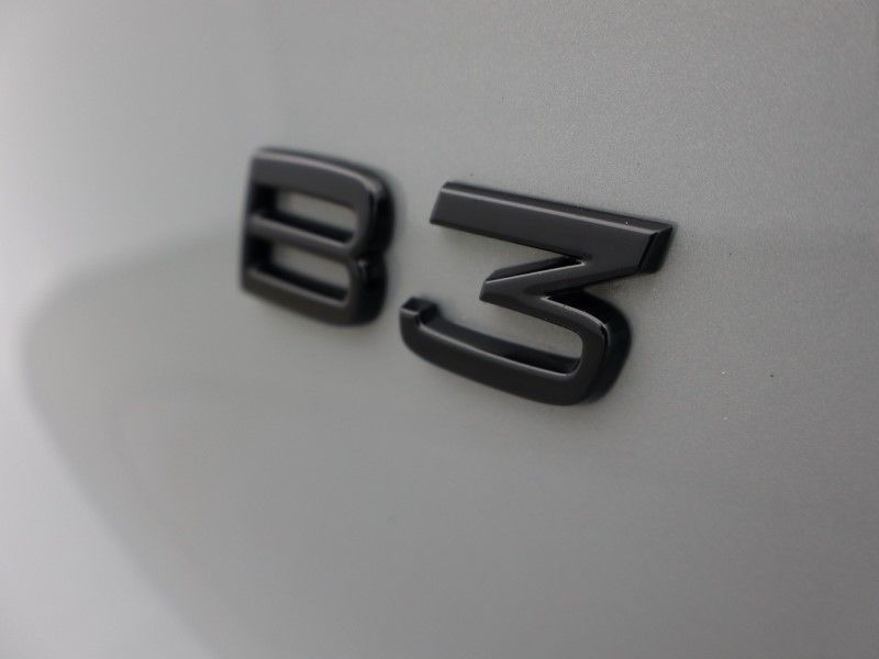 2025 (75) VOLVO XC40 2.0 B3P Plus Black Edition 5dr Auto 5279109