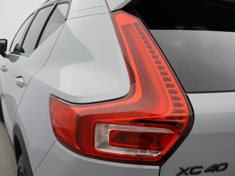 2025 (75) VOLVO XC40 2.0 B3P Plus Black Edition 5dr Auto 5279107