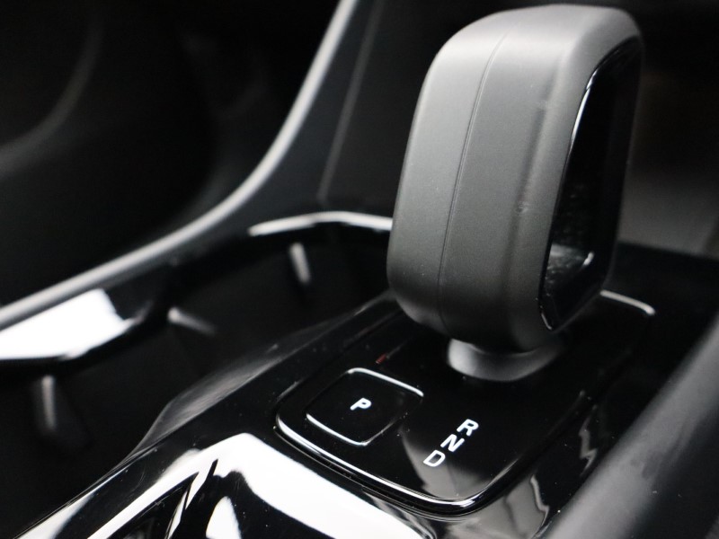 2025 (75) VOLVO XC40 2.0 B3P Plus Black Edition 5dr Auto 5279151