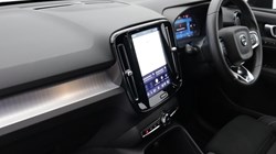 2025 (75) VOLVO XC40 2.0 B3P Plus Black Edition 5dr Auto 5279132