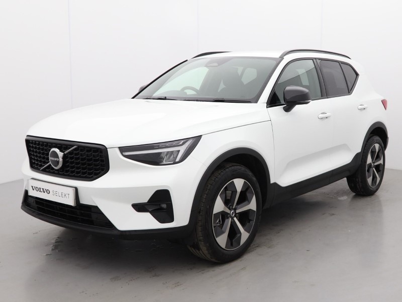 2025 (75) VOLVO XC40 2.0 B3P Plus Dark 5dr Auto*VAT QUALIFYING* 4669997