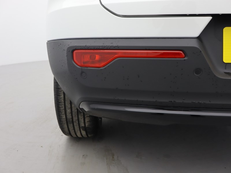 2025 (75) VOLVO XC40 2.0 B3P Plus Dark 5dr Auto*VAT QUALIFYING* 4670048