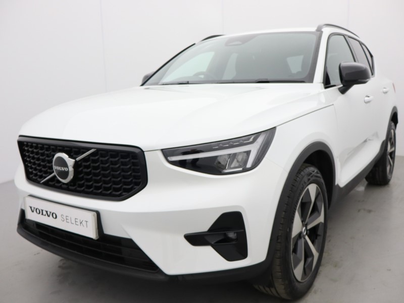 2025 (75) VOLVO XC40 2.0 B3P Plus Dark 5dr Auto*VAT QUALIFYING* 4670042