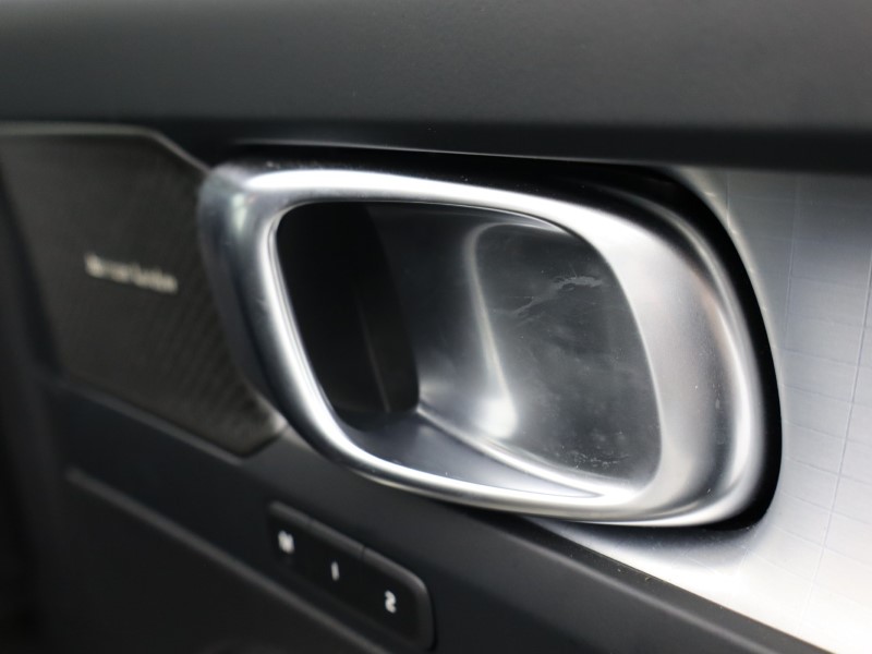 2025 (75) VOLVO XC40 2.0 B3P Ultra Black Edition 5dr Auto*VAT QUALIFYING* 5001978