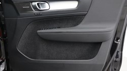 2025 (75) VOLVO XC40 2.0 B3P Ultra Black Edition 5dr Auto*VAT QUALIFYING* 5001975