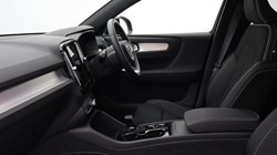 2025 (75) VOLVO XC40 2.0 B3P Ultra Black Edition 5dr Auto*VAT QUALIFYING* 5001974