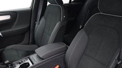 2025 (75) VOLVO XC40 2.0 B3P Ultra Black Edition 5dr Auto*VAT QUALIFYING* 5001985