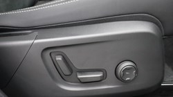 2025 (75) VOLVO XC40 2.0 B3P Ultra Black Edition 5dr Auto*VAT QUALIFYING* 5001981