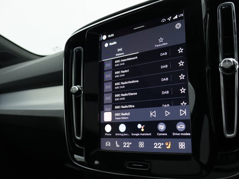 2025 (75) VOLVO XC40 2.0 B3P Ultra Black Edition 5dr Auto*VAT QUALIFYING* 5001998