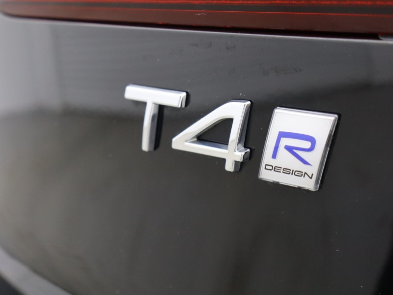 2020 (20) VOLVO V90 2.0 T4 R DESIGN Plus 5dr Geartronic 4782321
