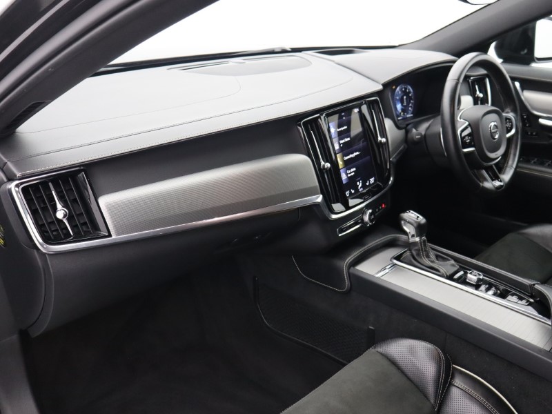 2020 (20) VOLVO V90 2.0 T4 R DESIGN Plus 5dr Geartronic 4782294