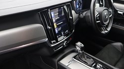 2020 (20) VOLVO V90 2.0 T4 R DESIGN Plus 5dr Geartronic 4782295