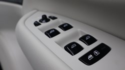 2025 (75) VOLVO XC90 2.0 B5P Ultra Bright 5dr AWD Geartronic *VAT QUALIFYING* 4663253