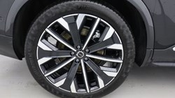 2025 (75) VOLVO XC90 2.0 B5P Ultra Bright 5dr AWD Geartronic *VAT QUALIFYING* 4663249