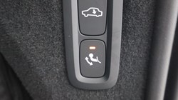 2025 (75) VOLVO XC90 2.0 B5P Ultra Bright 5dr AWD Geartronic *VAT QUALIFYING* 4663300