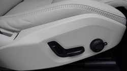 2025 (75) VOLVO XC90 2.0 B5P Ultra Bright 5dr AWD Geartronic *VAT QUALIFYING* 4663258