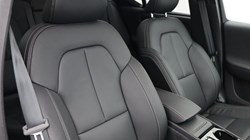2025 (75) VOLVO XC40 2.0 B3P Ultra Dark 5dr Auto*VAT QUALIFYING* 4643127