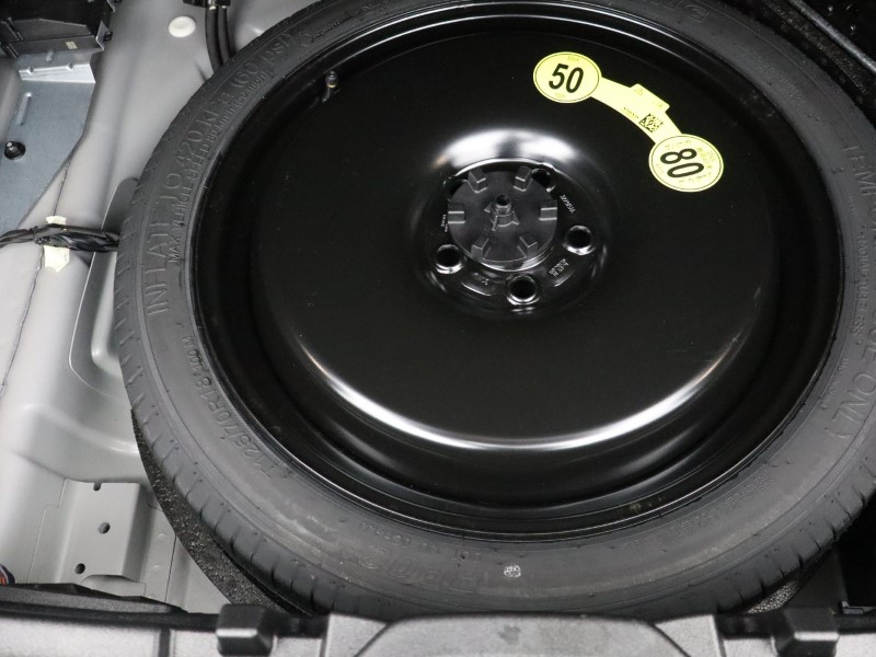 2025 (75) VOLVO XC40 2.0 B3P Ultra Dark 5dr Auto*VAT QUALIFYING* 4643166