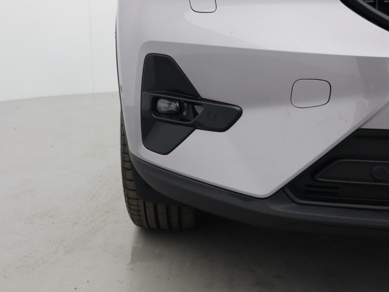 2025 (75) VOLVO XC40 2.0 B3P Ultra Dark 5dr Auto*VAT QUALIFYING* 4643157