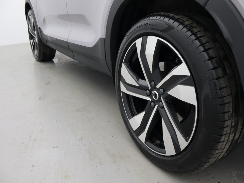 2025 (75) VOLVO XC40 2.0 B3P Ultra Dark 5dr Auto*VAT QUALIFYING* 4643169