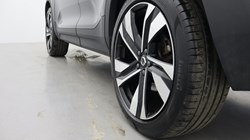 2024 (74) VOLVO XC40 2.0 B3P Ultra Dark 5dr Auto 4594681