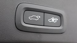 2024 (74) VOLVO XC40 2.0 B3P Ultra Dark 5dr Auto 4594677