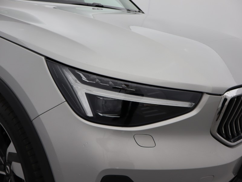 2024 (74) VOLVO XC40 2.0 B4P Ultra Dark 5dr Auto*VAT QUALIFYING* 4596679