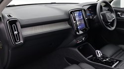2024 (74) VOLVO XC40 2.0 B4P Ultra Dark 5dr Auto 4596651