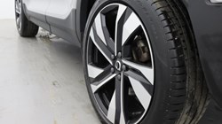 2024 (74) VOLVO XC40 2.0 B4P Ultra Dark 5dr Auto 4596693