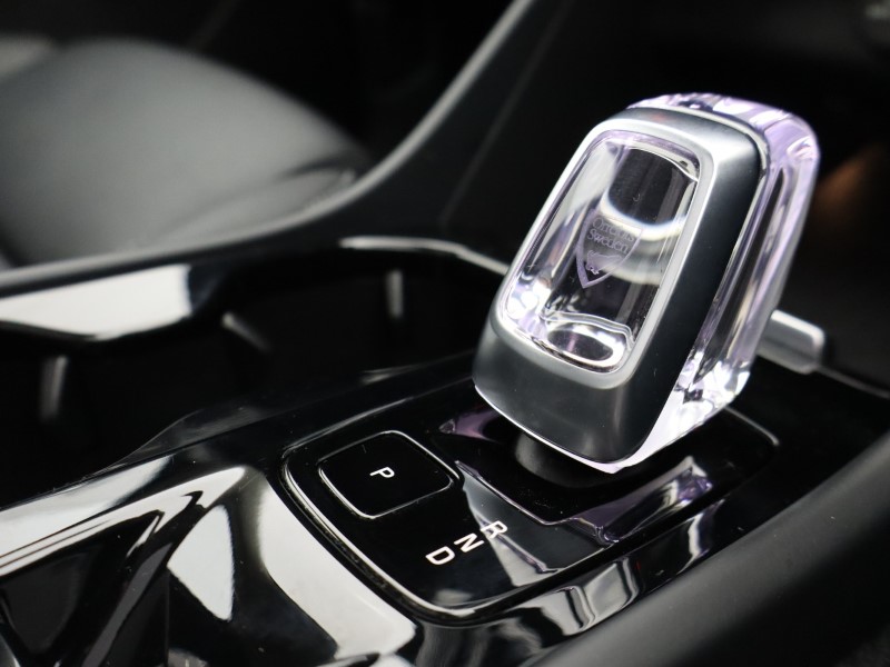 2024 (74) VOLVO XC40 2.0 B4P Ultra Dark 5dr Auto*VAT QUALIFYING* 4596675