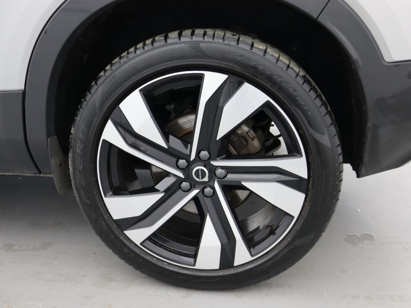 2024 (74) VOLVO XC40 2.0 B4P Ultra Dark 5dr Auto*VAT QUALIFYING* 4596692