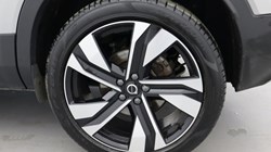 2024 (74) VOLVO XC40 2.0 B4P Ultra Dark 5dr Auto 4596692