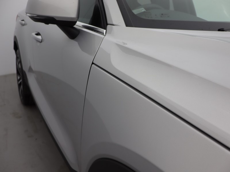 2024 (74) VOLVO XC40 2.0 B4P Ultra Dark 5dr Auto*VAT QUALIFYING* 4596683