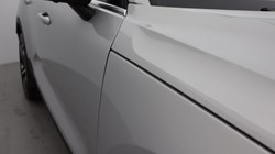 2024 (74) VOLVO XC40 2.0 B4P Ultra Dark 5dr Auto 4596683
