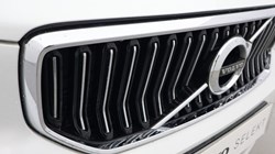 2019 (69) VOLVO XC40 2.0 T5 Inscription 5dr AWD Geartronic 4575291