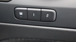 2025 (25) VOLVO XC40 2.0 B3P Ultra Dark 5dr Auto 4586970