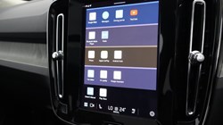 2025 (25) VOLVO XC40 2.0 B3P Ultra Dark 5dr Auto 4586990