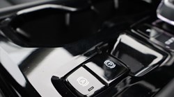 2025 (25) VOLVO XC40 2.0 B3P Ultra Dark 5dr Auto 4586998