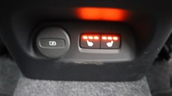 2025 (25) VOLVO XC40 2.0 B3P Ultra Dark 5dr Auto 4586984