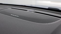 2025 (25) VOLVO XC40 2.0 B3P Ultra Dark 5dr Auto 4587000