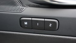 2025 (74) VOLVO XC40 2.0 B3P Plus Dark 5dr Auto 4606224