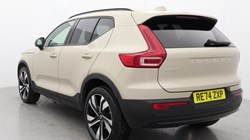 2025 (74) VOLVO XC40 2.0 B3P Plus Dark 5dr Auto 4606195